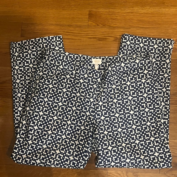 Laundry by Shelli Segal Capri pants. 8. Exc condition. 97% cotton 3% spandex. - Picture 5 of 10